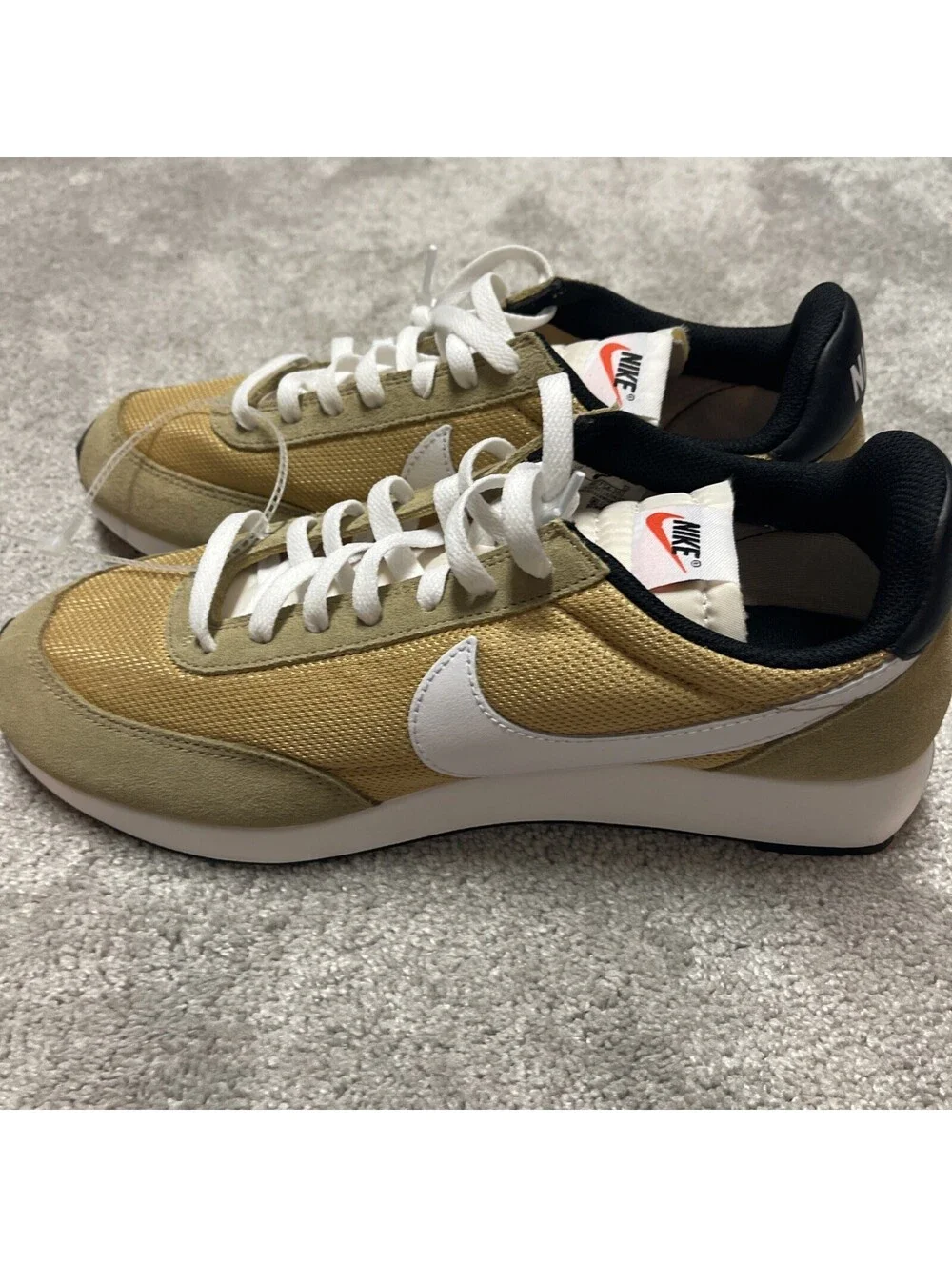 Nike product pair